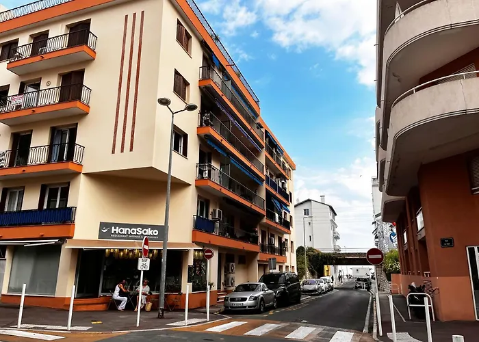 De Juan Les Pins - With Air Conditioner 昂蒂布