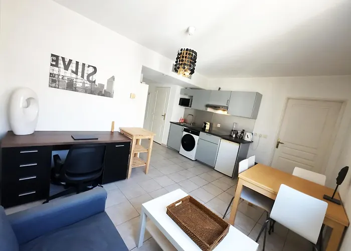 De Juan Les Pins - With Air Conditioner * 昂蒂布